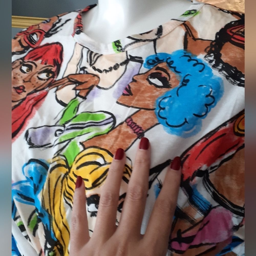 Colorful Graphic Women Top - Picture 10 of 11
